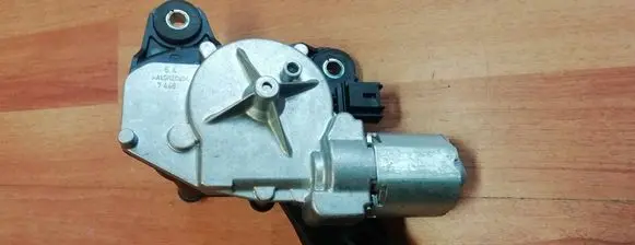 Renault Espace V (RFC) Rear window wiper motor 287109757R 287104395R 0390205079