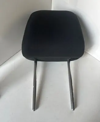 Volkswagen Jetta VI Front seat headrest 
