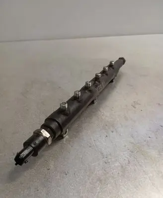 Fuel main line pipe