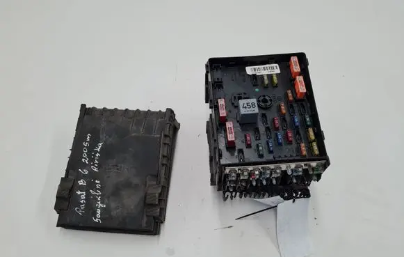 Volkswagen PASSAT B6 Fuse module 3C0937125
