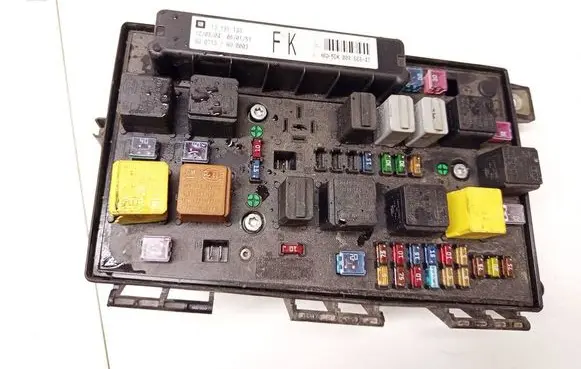 Opel Astra H Fuse box set 13191133