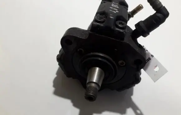 Fuel injection high pressure pump