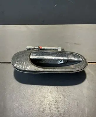 Nissan Almera Tino Front door exterior handle 