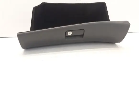 Toyota Avensis T250 Glove box 5555005070