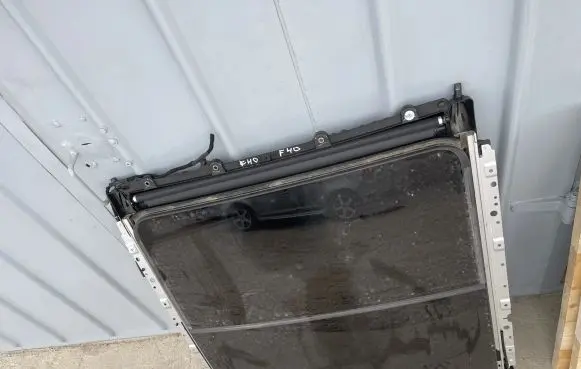 BMW 1 F40 Sunroof set 9478552