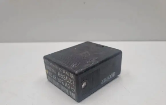 Mercedes-Benz E W124 Other relay A0115458732 0115458732