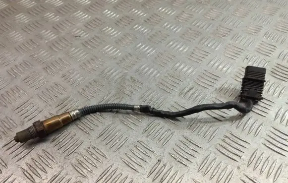 BMW 4 F32 F33 Lambda probe sensor 7589121 0258023029