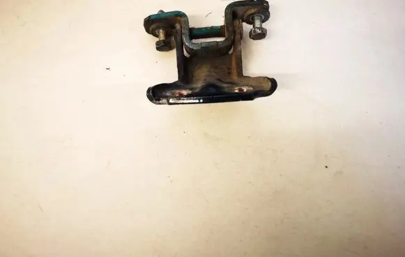 Volvo S40, V40 Rear door lower hinge