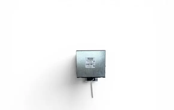 BMW 3 E90 E91 Voltage converter/converter module 9253208
