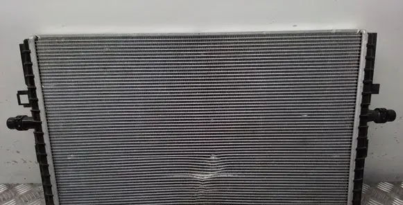 Tesla Model 3 Coolant radiator 1493395CH