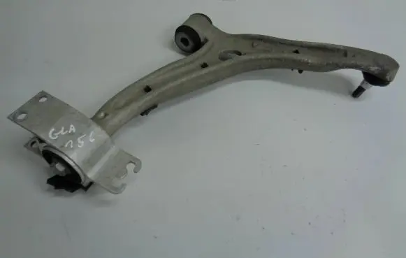 Mercedes-Benz GLA W156 Front lower control arm/wishbone
