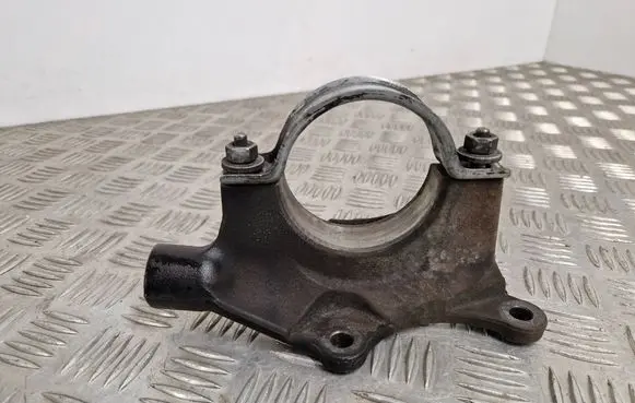 Ford S-MAX Driveshaft support bearing bracket DG91KB