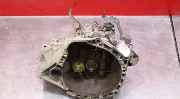 Manual 6 speed gearbox