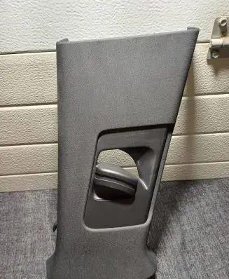 Porsche Macan (95B) (B) pillar trim (top) 95B867294
