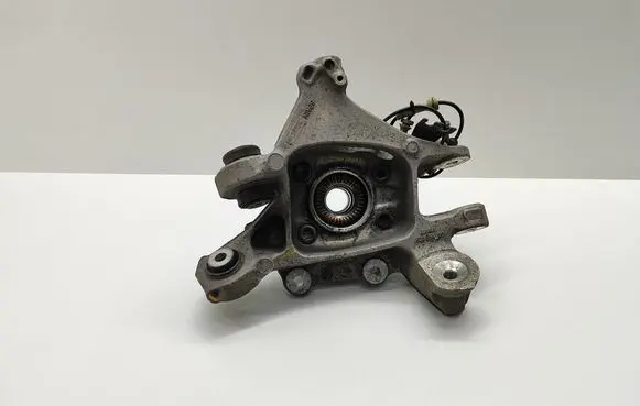 BMW 5 G30 G31 G38 Rear wheel hub 6861137 686113702 6869788