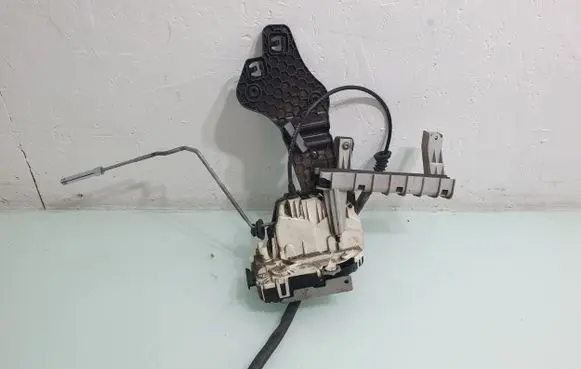 Dodge Durango III Rear door lock P04589922AG