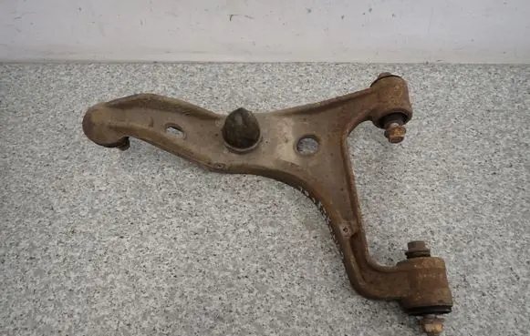 Suzuki Grand Vitara II Rear suspension control arm 