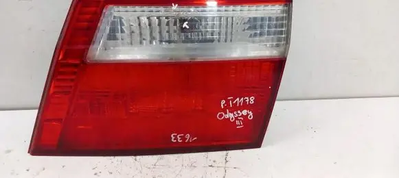 Honda Odyssey Tailgate rear/tail lights