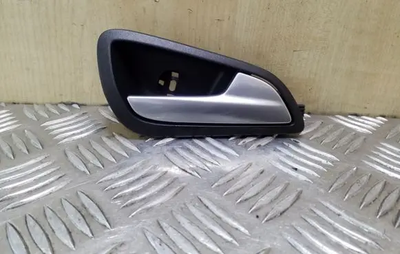 Rear door interior handle