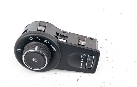Jeep Cherokee Light switch P68156030AA 68156030AA