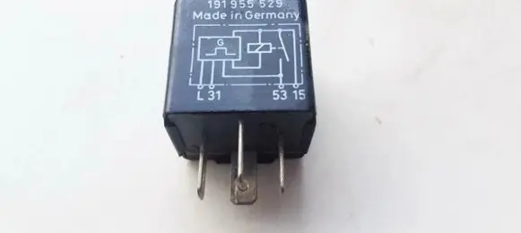 Audi A6 S6 C4 4A Other relay 11953227D 5WK1684