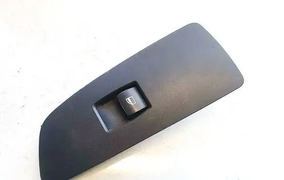 BMW 1 E81 E87 Electric window control switch 15939890 06467bk