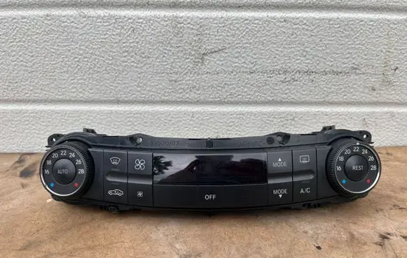 Mercedes-Benz E W211 Climate control unit 2118300890 00063906