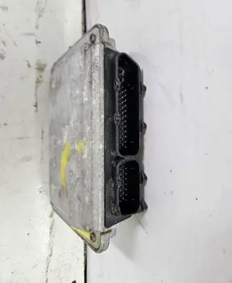Volkswagen Golf IV Engine control unit/module 038906013 86818 0281001750