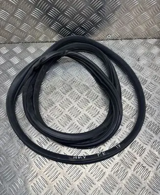 Honda HR-V Front door rubber seal 