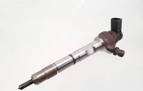 Audi A4 S4 B9 Fuel injector 0445110556 04l130277p