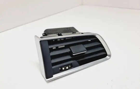 Peugeot 508 RXH Dashboard side air vent grill/cover trim 9686457377