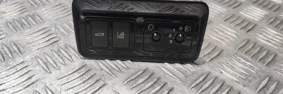 Jaguar XE Headlight level height control switch GX7311654GC