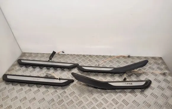 BMW 7 F01 F02 F03 F04 sill trim set (inner) 78046290 7181015 7181013