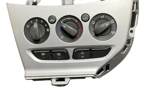Ford Focus Climate control unit BM5118522 CM5T19980 CJ5T19980AK