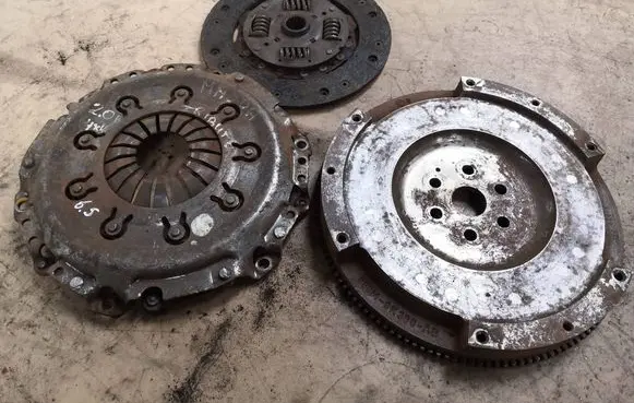 Mazda Tribute Clutch set kit 988M6K390AB YL847550AC