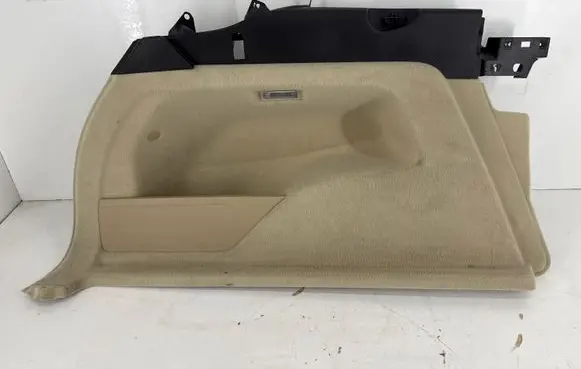 Volkswagen Touareg II Trunk/boot side trim panel 7P6863819A 7P6863819