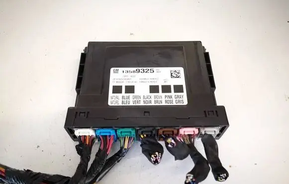 Chevrolet Cruze Comfort/convenience module 13589325 140222