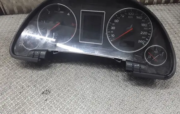 Audi A4 S4 B6 8E 8H Speedometer (instrument cluster) 8E0920900M