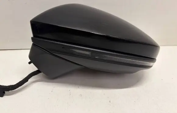 Audi E-tron GT Front door electric wing mirror