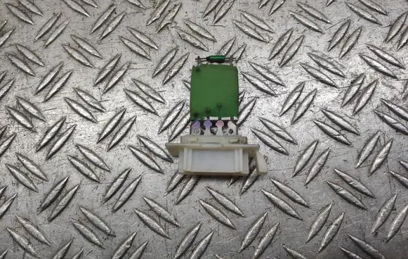 Mercedes-Benz B W245 Heater blower motor/fan resistor 