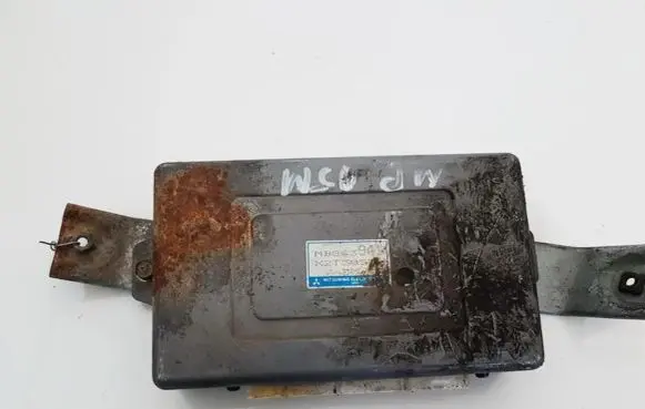 Mitsubishi Pajero ABS control unit/module MB863941 X2T30571