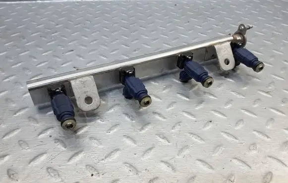 Hyundai i30 Fuel injectors set 01014209 353192B000