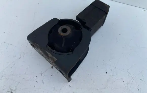 Toyota Corolla Verso E121 Engine mount bracket 1236127030
