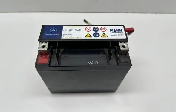 Mercedes-Benz E W212 Car battery A0009827008 A0009827008Q3