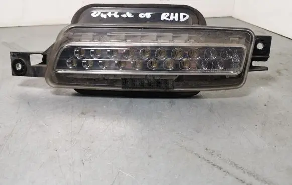 Subaru Outback Reverse light 23620794