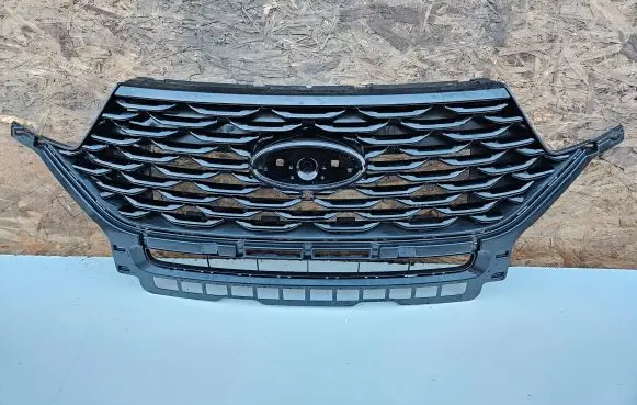 Ford Explorer VI Front bumper upper radiator grill LB5B-8A133-BCW