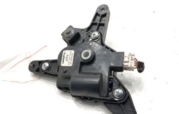 Hyundai Santa Fe Air flap motor/actuator D266-NE9AA02