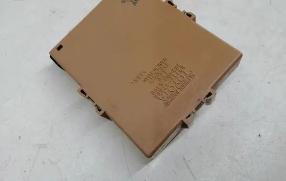 Toyota Prius (XW20) CAS control unit/module 8911147050 2324005290