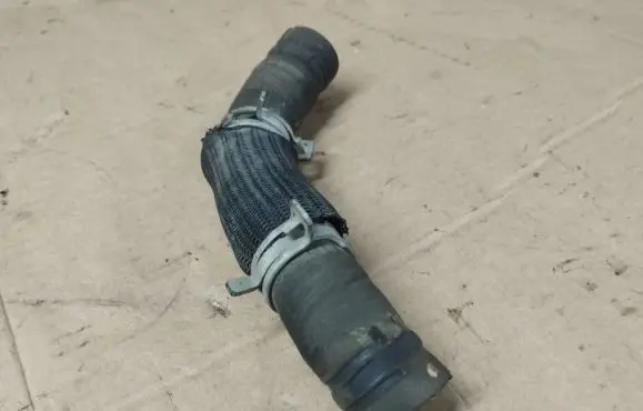 Peugeot 308 Engine coolant pipe/hose