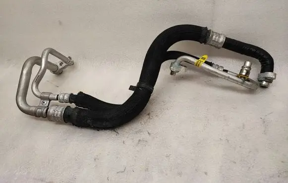 Tesla Model Y Air conditioning (A/C) pipe/hose 162691000C